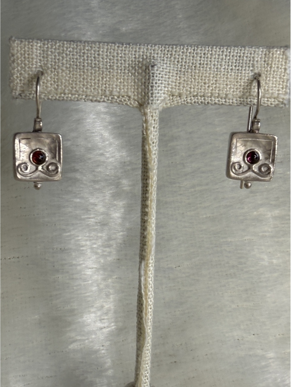 Retired Silpada Didae Sterling Silver Garnet Square Dangle Earrings W0507 VTG
